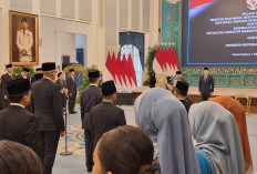 Prabowo Resmi Lantik Suyudi Ario Seto sebagai Kapolri Baru